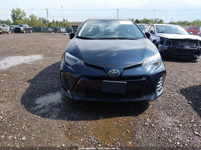 2019 TOYOTA COROLLA SE 12