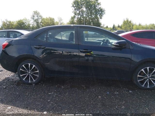 2019 TOYOTA COROLLA SE 13