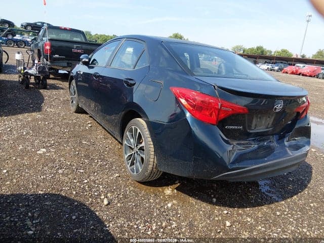 2019 TOYOTA COROLLA SE 3