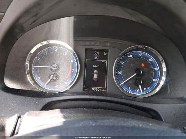 2019 TOYOTA COROLLA SE 7