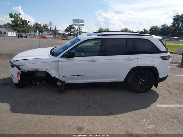 2025 JEEP GRAND CHEROKEE ALTITUDE X 4X4 17