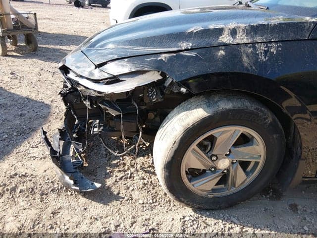 2025 HYUNDAI ELANTRA SE 19