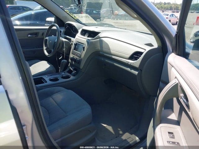 2017 CHEVROLET TRAVERSE LS 5