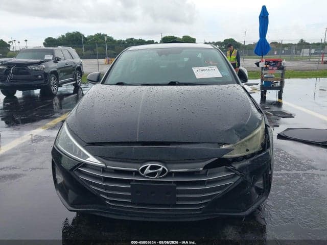 2020 HYUNDAI ELANTRA SEL 12