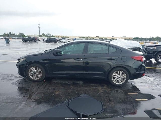 2020 HYUNDAI ELANTRA SEL 14
