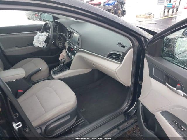 2020 HYUNDAI ELANTRA SEL 5