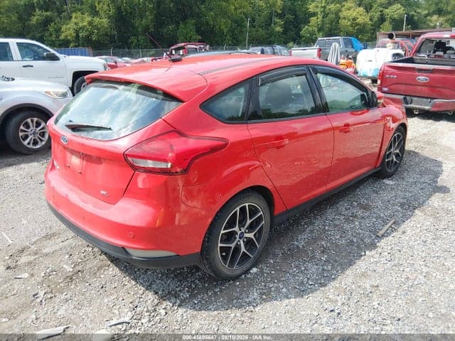 2017 FORD FOCUS SEL 4