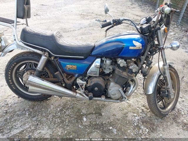 1982 HONDA CB900 C 13