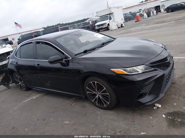2019 TOYOTA CAMRY SE 13