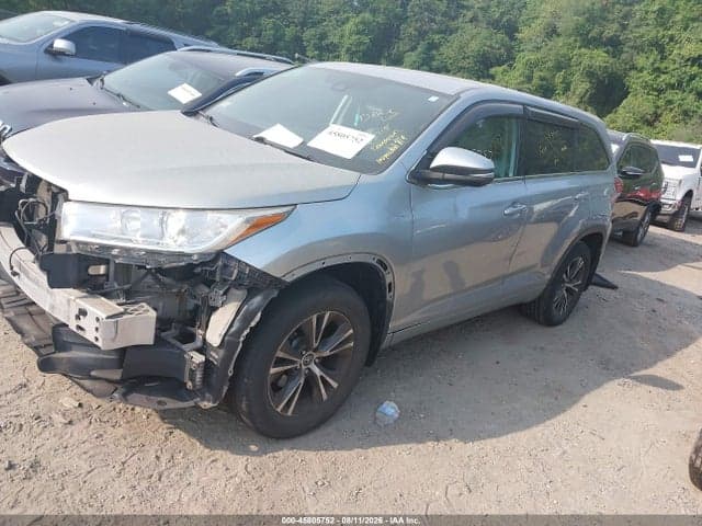 2018 TOYOTA HIGHLANDER LE 2