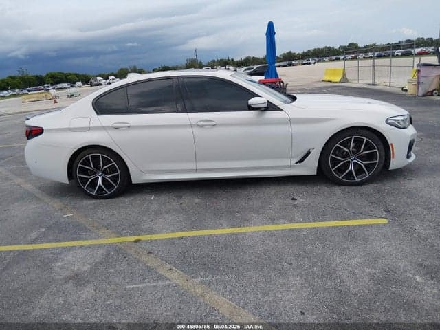 2021 BMW 530I 13