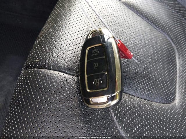 2021 HYUNDAI ELANTRA LIMITED 11