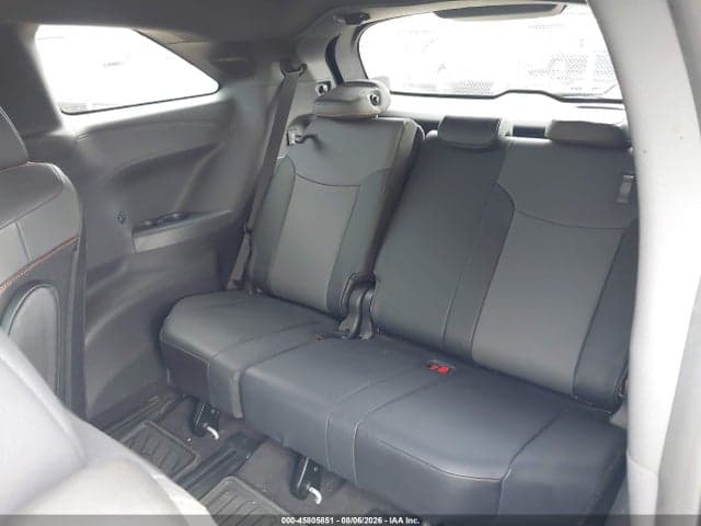 2021 TOYOTA SIENNA XSE 17