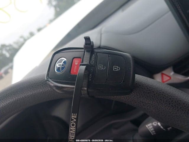 2025 TOYOTA SIENNA LE 11