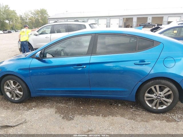 2017 HYUNDAI ELANTRA SE 14