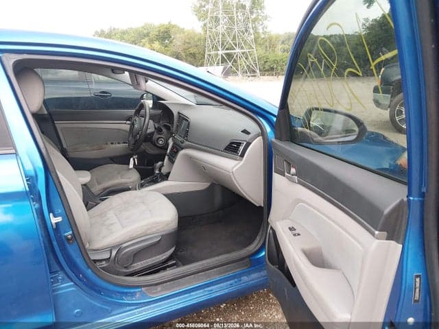 2017 HYUNDAI ELANTRA SE 5
