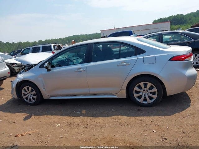2022 TOYOTA COROLLA LE 15