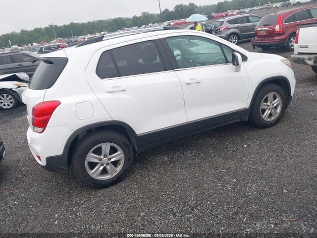 2017 CHEVROLET TRAX LT 4