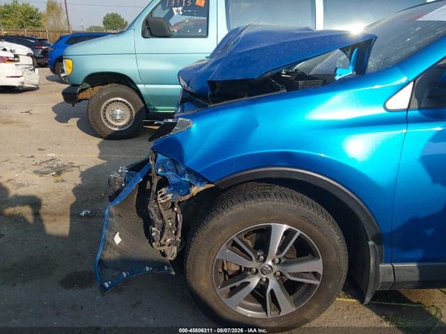 2018 TOYOTA RAV4 XLE 6