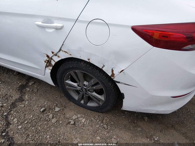 2017 HYUNDAI ELANTRA SE 18