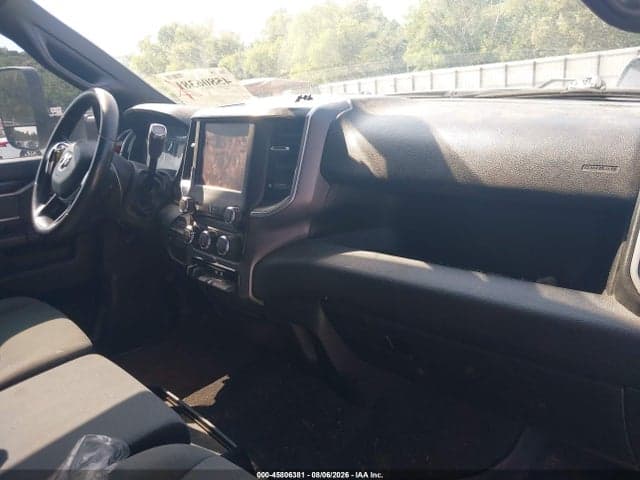 2022 RAM 2500 BIG HORN 4X4 6'4 BOX 5