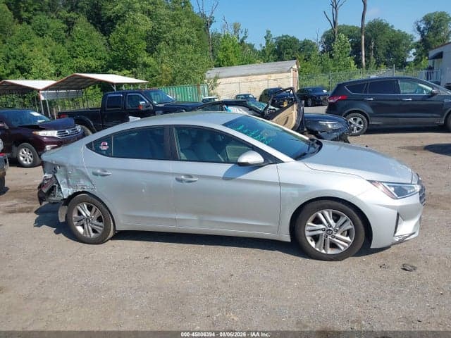 2019 HYUNDAI ELANTRA SEL 13