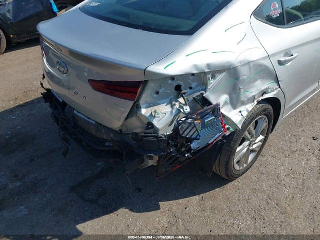 2019 HYUNDAI ELANTRA SEL 6