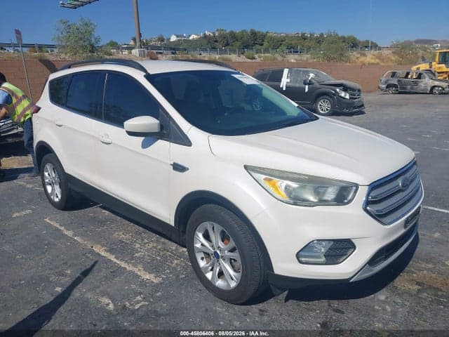 2018 FORD ESCAPE SE 1