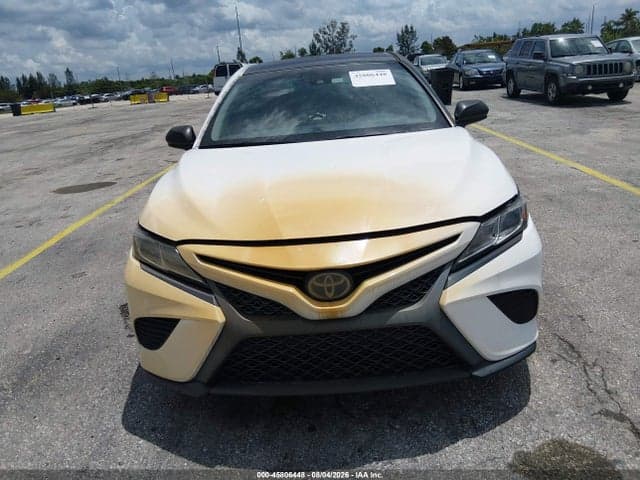 2018 TOYOTA CAMRY SE 12