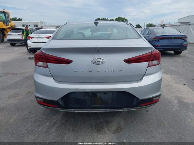 2020 HYUNDAI ELANTRA VALUE EDITION 17