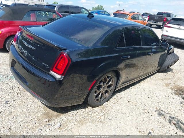 2017 CHRYSLER 300 4