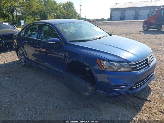2017 VOLKSWAGEN PASSAT 1.8T R-LINE - 1