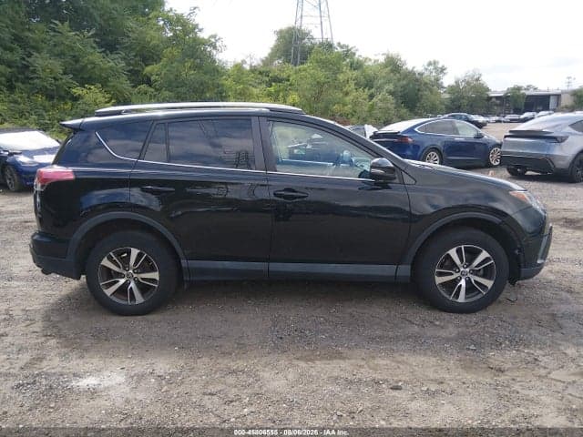 2018 TOYOTA RAV4 XLE 13