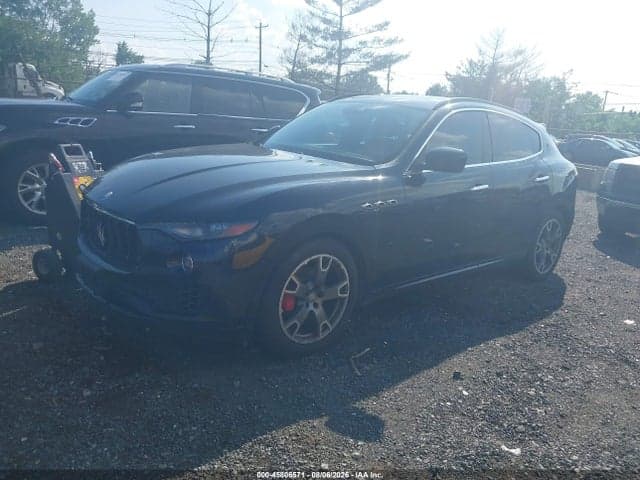 2017 MASERATI LEVANTE 2