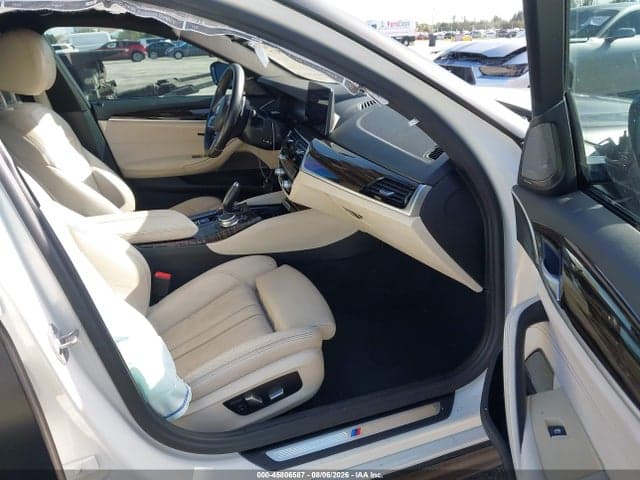 2021 BMW 530I 5