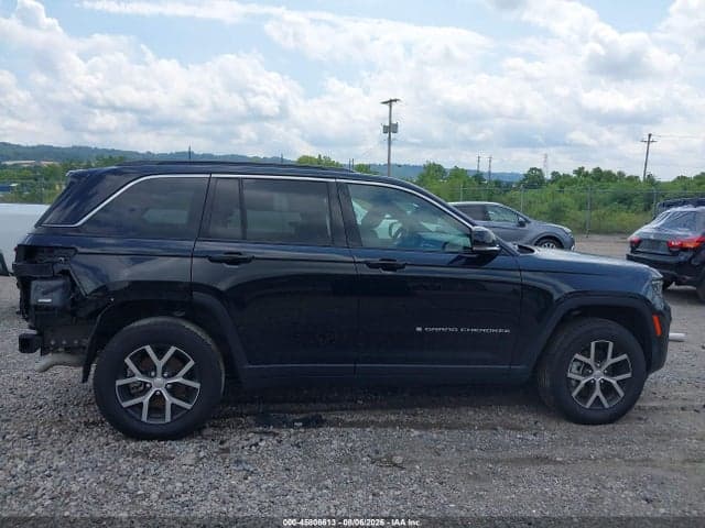 2025 JEEP GRAND CHEROKEE LIMITED 4X4 14