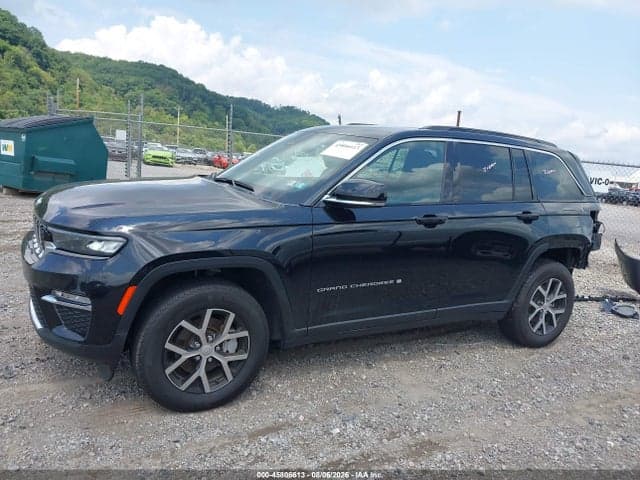 2025 JEEP GRAND CHEROKEE LIMITED 4X4 15