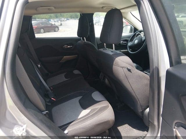 2018 JEEP CHEROKEE LATITUDE 4X4 8