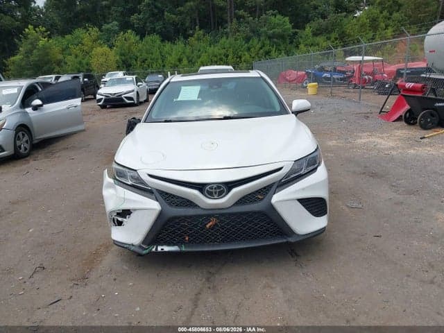 2019 TOYOTA CAMRY SE 12