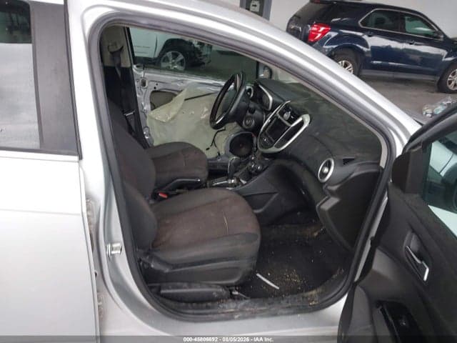 2019 CHEVROLET SONIC LT AUTO 5