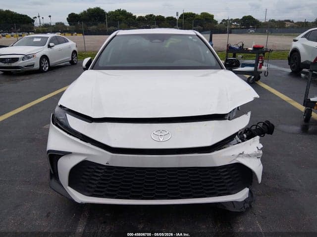 2025 TOYOTA CAMRY SE 11