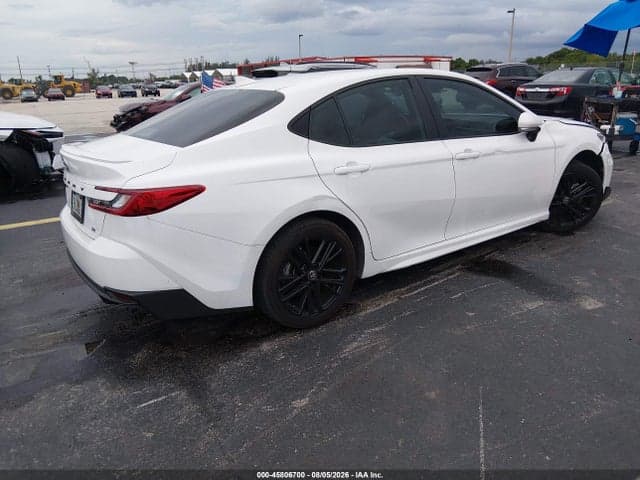 2025 TOYOTA CAMRY SE 4