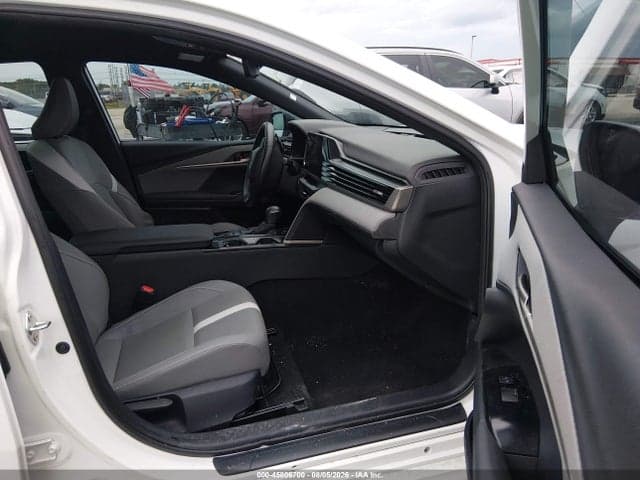 2025 TOYOTA CAMRY SE 5