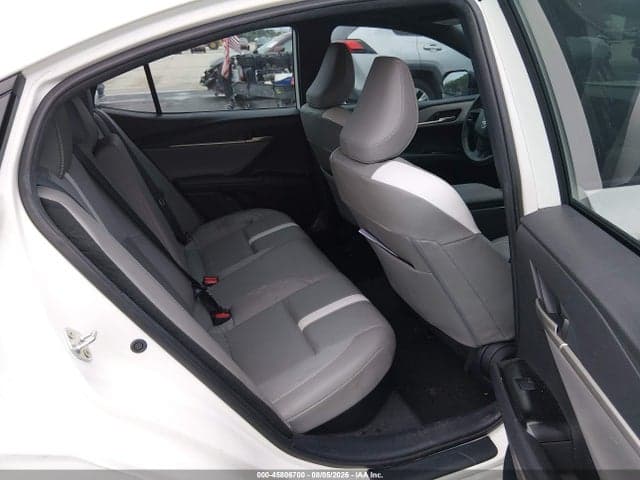 2025 TOYOTA CAMRY SE 8