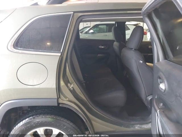 2019 JEEP CHEROKEE LATITUDE 4X4 8