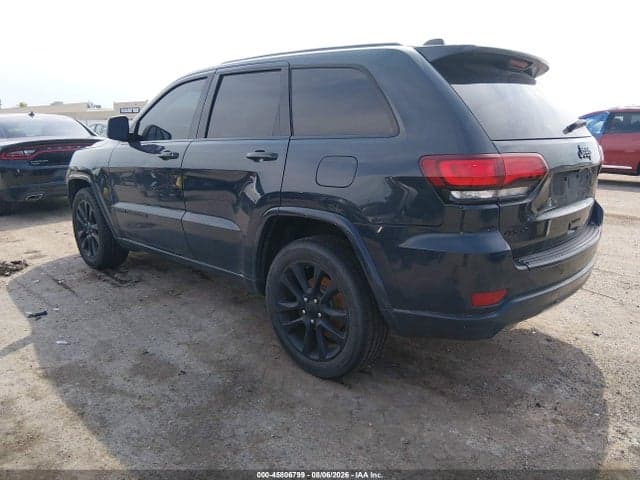 2017 JEEP GRAND CHEROKEE ALTITUDE 3
