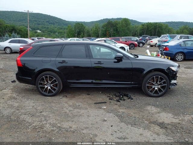 2018 VOLVO V90 CROSS COUNTRY T6 14