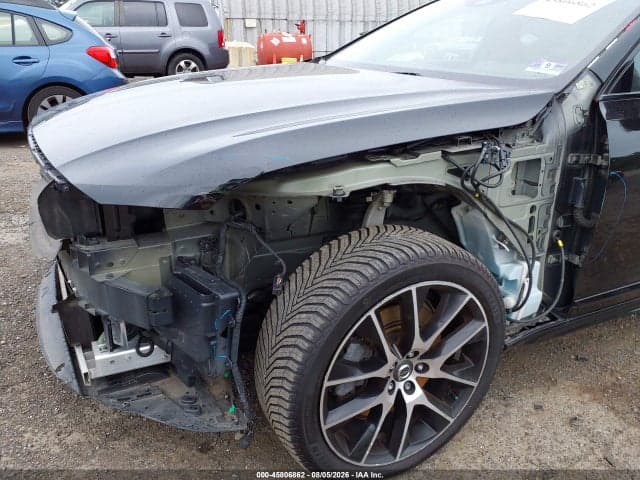 2018 VOLVO V90 CROSS COUNTRY T6 6