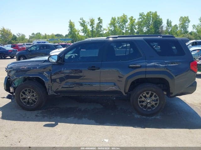 2025 TOYOTA 4RUNNER SR5 13