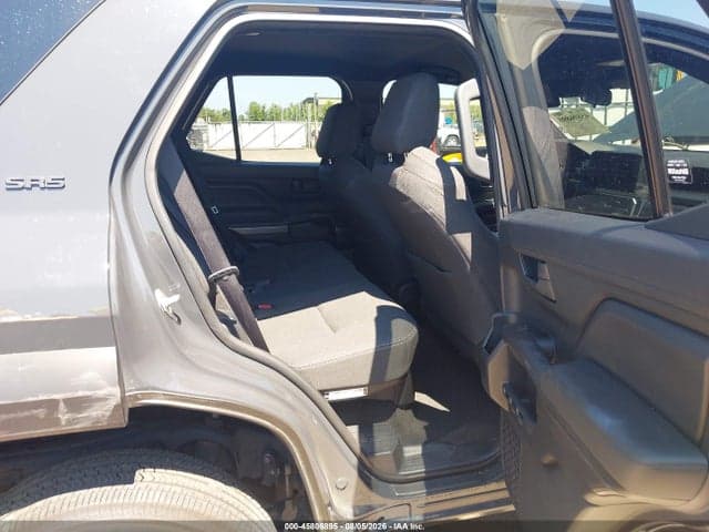 2025 TOYOTA 4RUNNER SR5 8